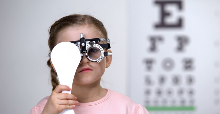 Apakah Mata Minus Bisa Operasi LASIK? Ini Biayanya