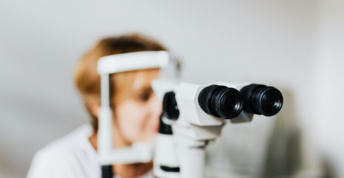 perbandingan-metode-prosedur-bedah-non-bedah-femto-lasik